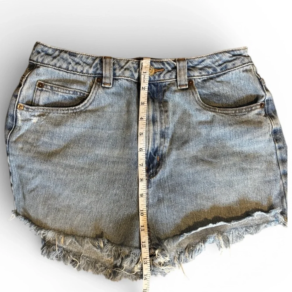 ASOS Blue Distressed Jean Shorts - Picture 4 of 8